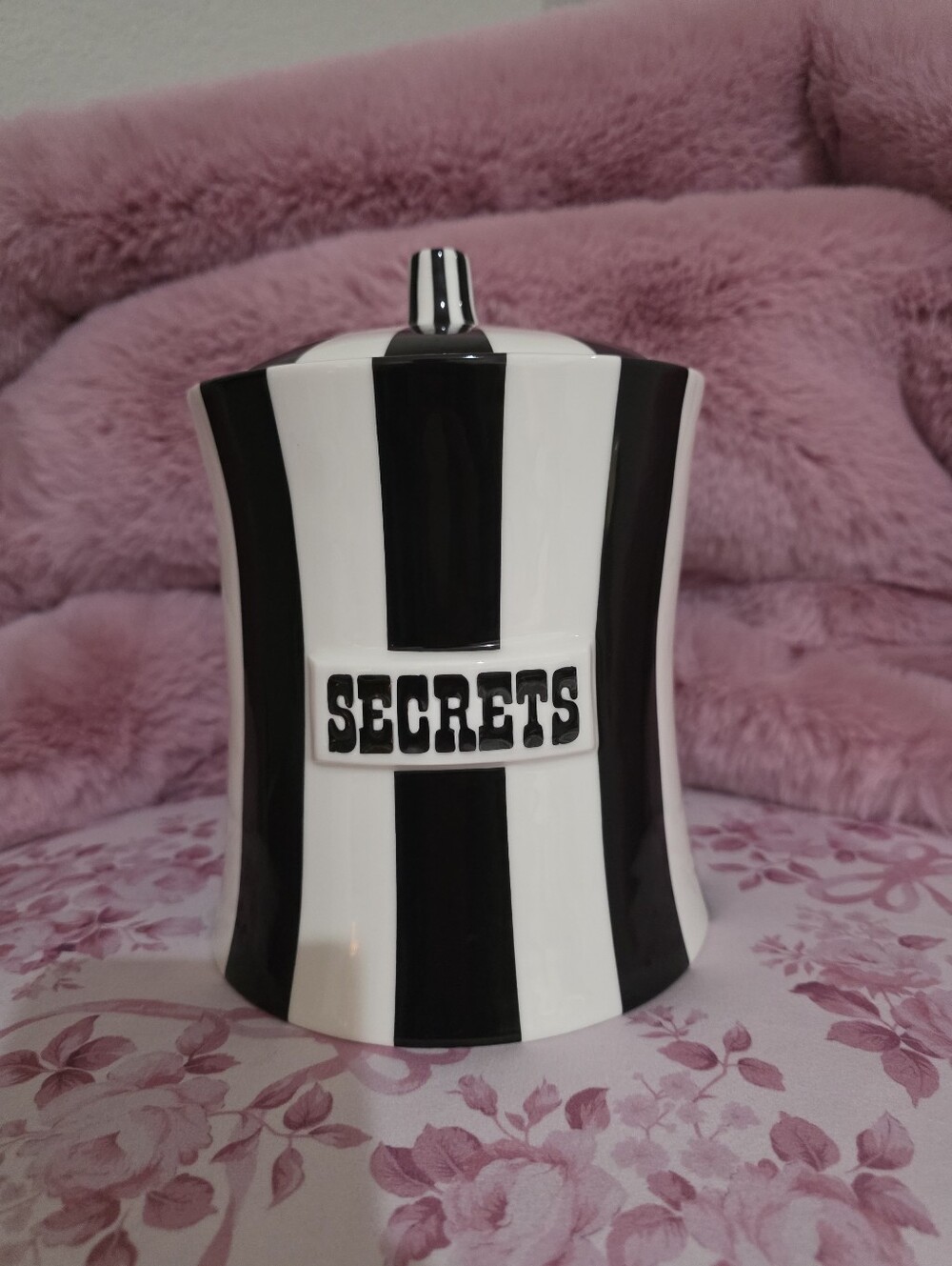 ✨️Jonathan Adler Vice Secrets canister✨️